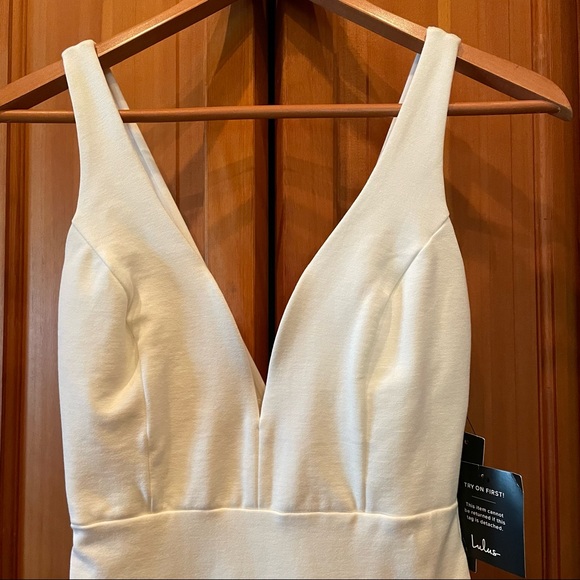 NWT Lulus Deep V Plunge Dress - Picture 3 of 6